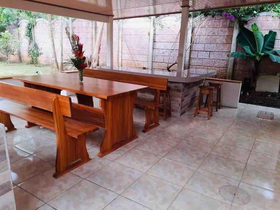 Savegre Tropical Bee Garden Holiday Houses מראה חיצוני תמונה