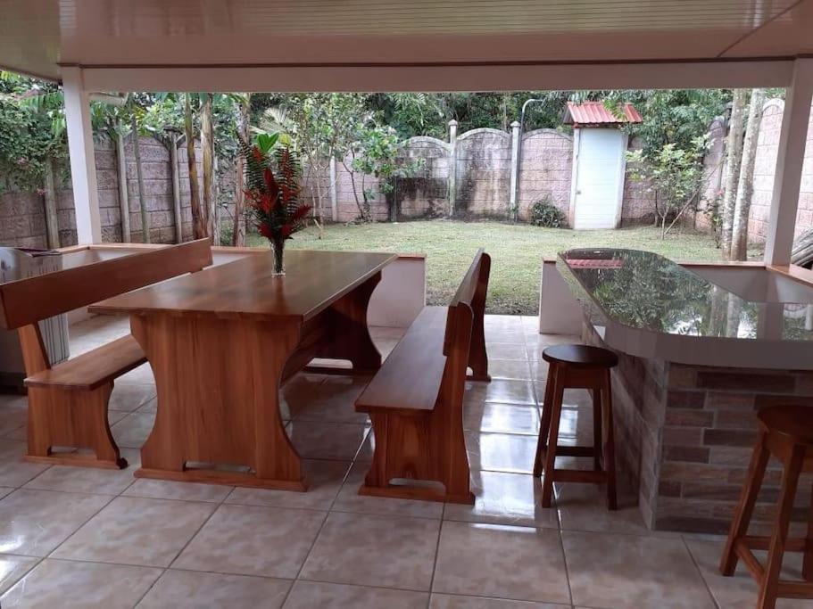 Savegre Tropical Bee Garden Holiday Houses מראה חיצוני תמונה